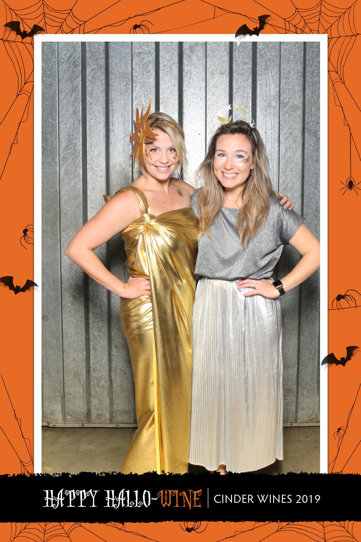 Cinder Hallowine | View more photos from the event at gallery.niknoxphotobox.com/u/NiKnox-Photo-Box/Cinder-Hallowine